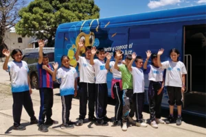 LucyMóvil de ENERGUATE ha llevado educación y tecnología a más de 43 mil niños en 2026